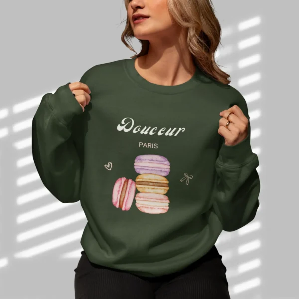 Doceur sweatshirt with macaroon design on Gildan 18000 - Forest Green