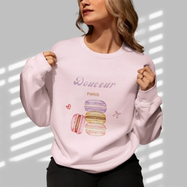 Doceur sweatshirt with macaroon design on Gildan 18000 - Light Pink