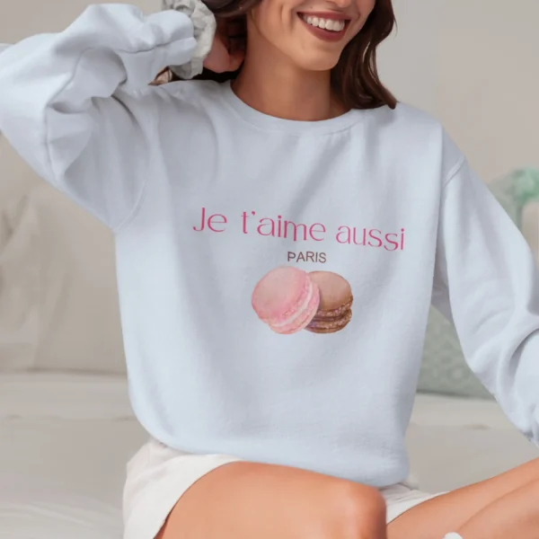 Je t’aime aussi Paris sweatshirt with macaron design Gildan 18000 crewneck - Light Blue
