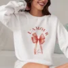 L’Amour sweatshirt with red bow – Gildan 18000 in White